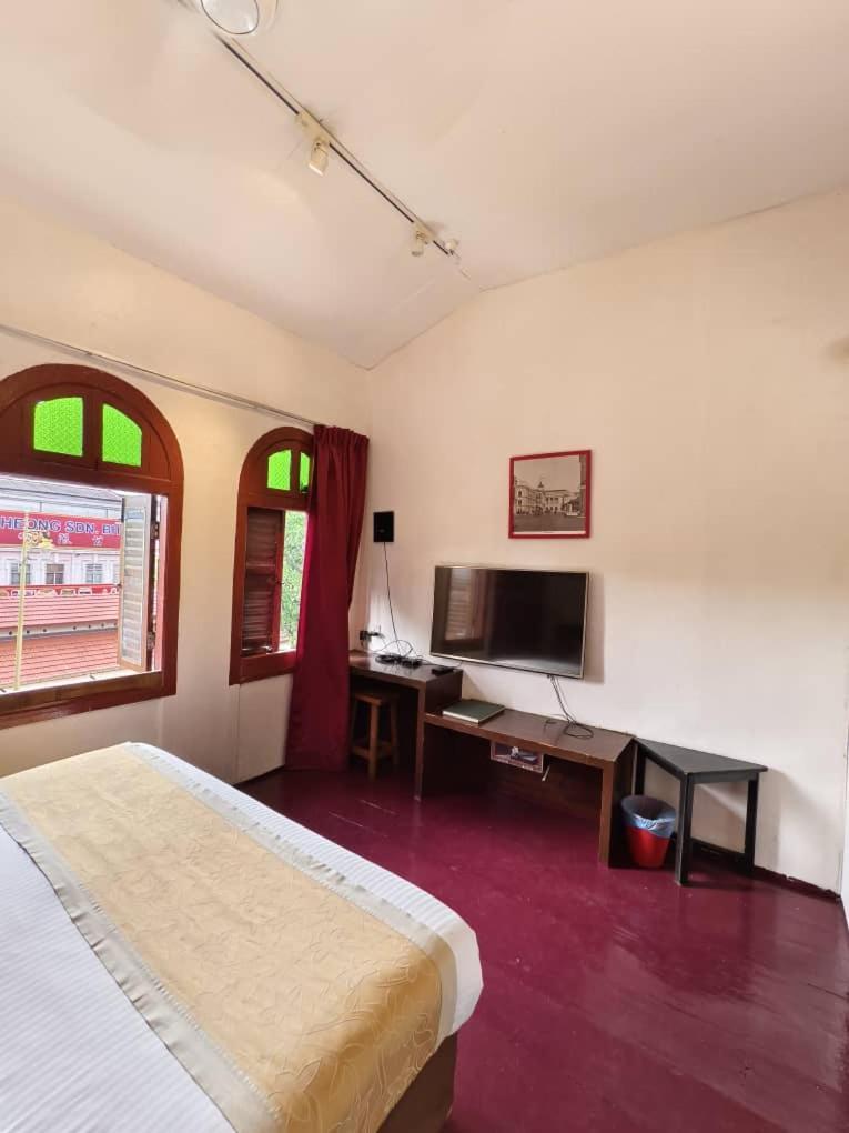 Red Court Asrama Georgetown